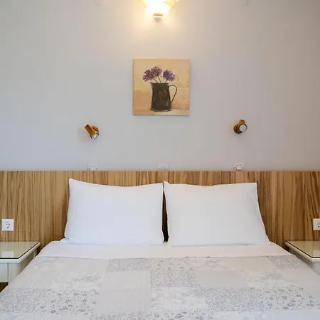 Medusa Studio & Apartment