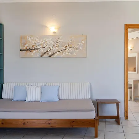 Medusa Studio & Apartment *